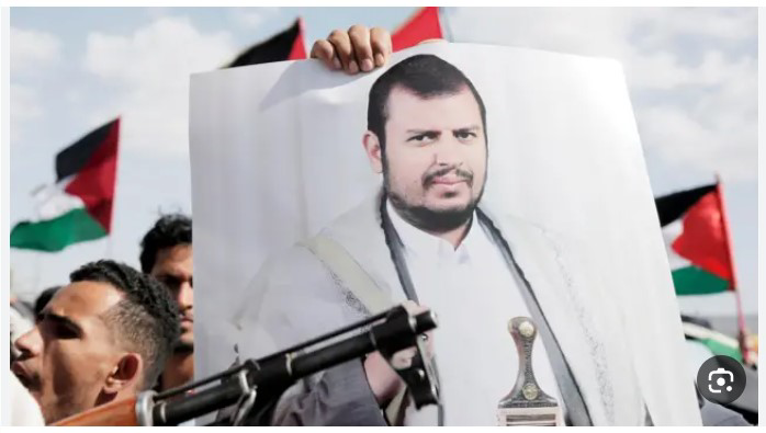 الحوثي يلوّح بضرب مطار الرياض وموانئ السعودية.. تحليل خطاب التصعيد